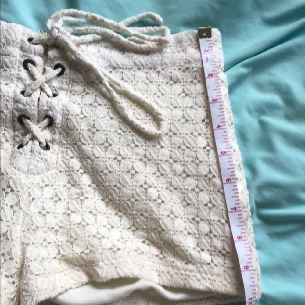 Shorts - Picture 4 of 4